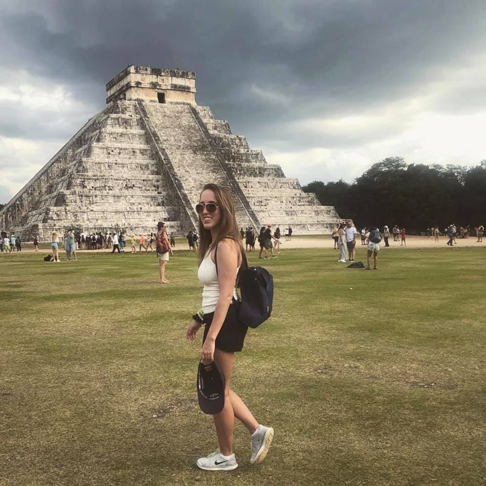 Meet your Posher, Daria